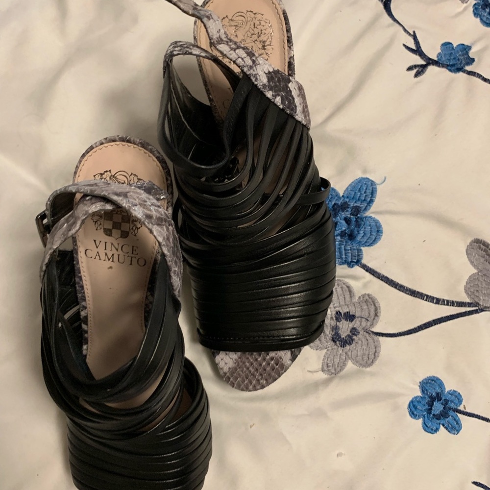 Vince camuto sandals - Picture 2 of 4